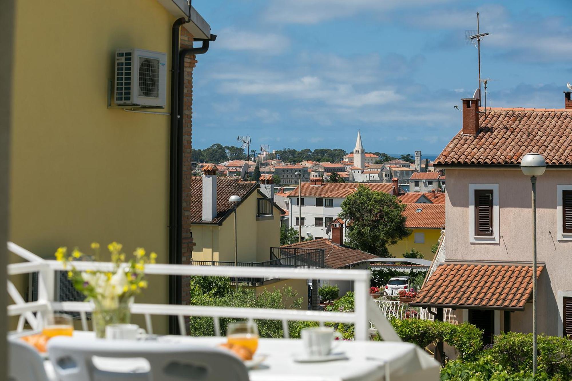Residence Pical Poreč Exteriör bild